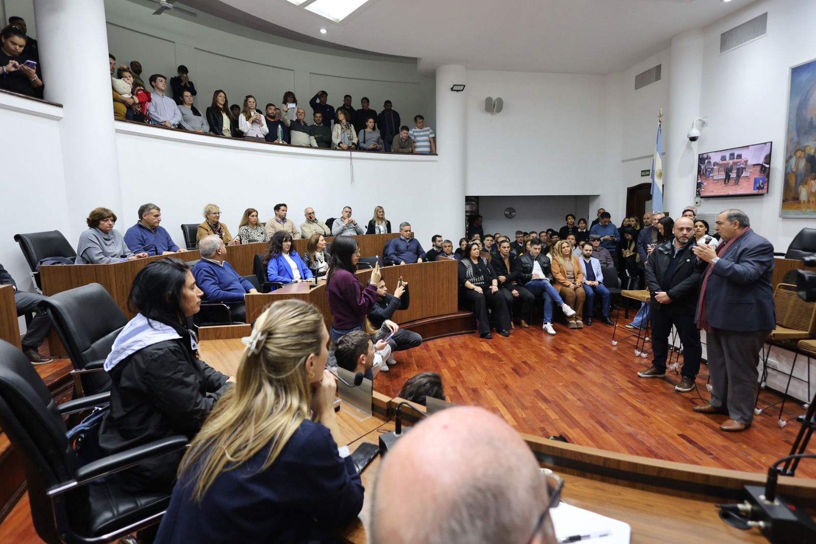 Primer intercambio de ideas en Autonomía SF